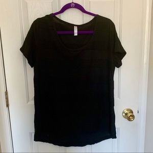 LuLaRoe Solid Black Classic T